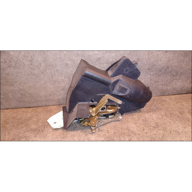 Serrure porte ard occasion MERCEDES CLASSE E II Phase 2 09-1999->03-2002 2027300635 1