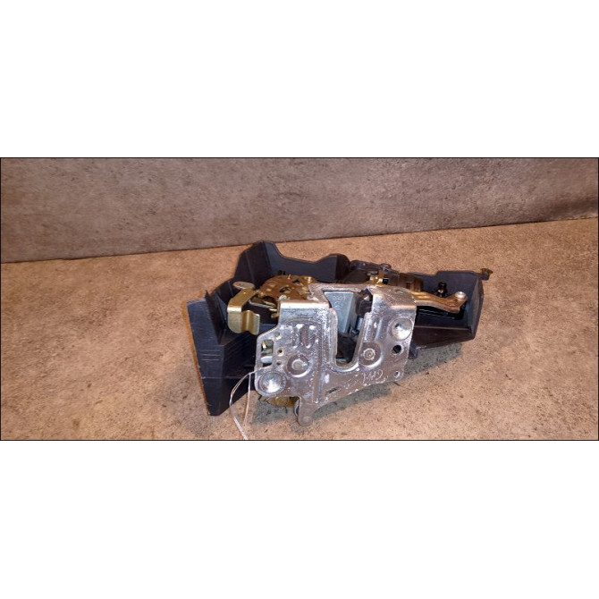 Serrure porte arg occasion MERCEDES CLASSE E II Phase 2 09-1999->03-2002 2027300535 3