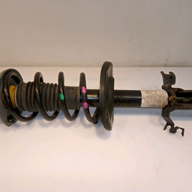 Amortisseur avant droit occasion DACIA LODGY Phase 1 01-2012->... 1.2 TCE 115ch 543028186R 2