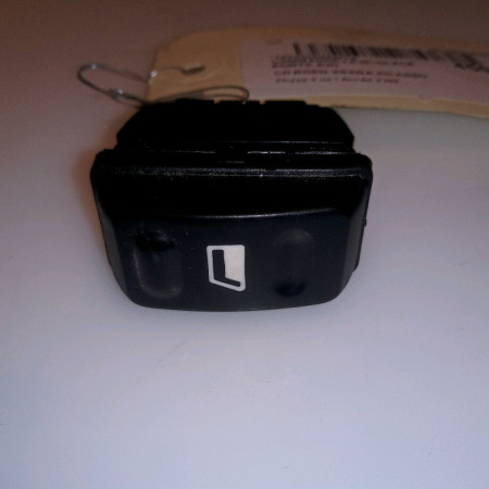 Commande lève-glace porte avant droite occasion CITROEN XSARA PICASSO Phase 2 02-2004->12-2010 1.6 HDI 92 ch