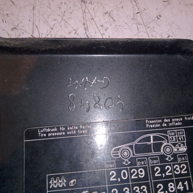 Volet de trappe carburant occasion MERCEDES CLASSE E II Phase 2 09-1999->03-2002 E 220 CDI 2107500106 3