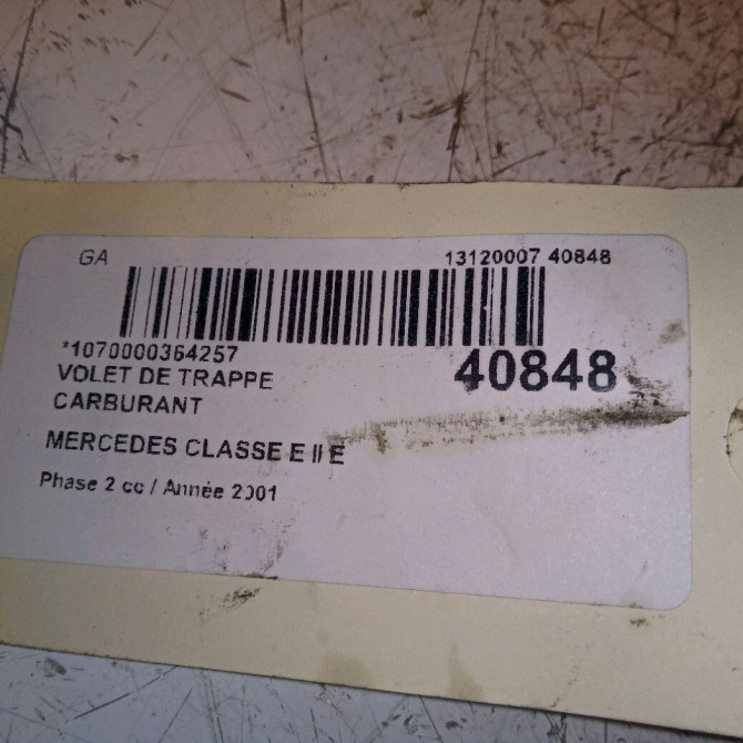 Volet de trappe carburant occasion MERCEDES CLASSE E II Phase 2 09-1999->03-2002 E 220 CDI 2107500106 4