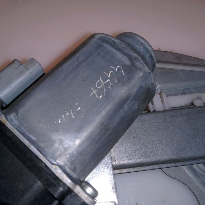 Mecanisme + moteur lève-glace avant droit occasion CITROEN C1 I Phase 1 06-2005->11-2008 1.0i 9222T6 3