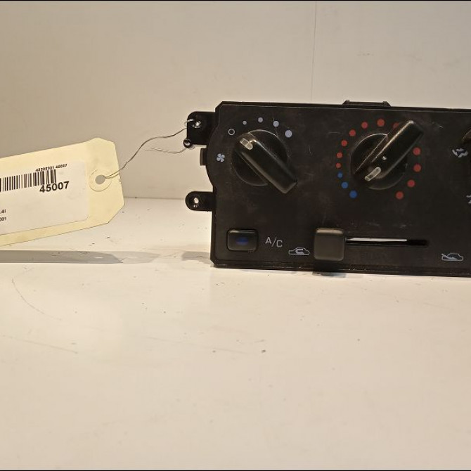 Commande de chauffage occasion NISSAN MICRA II Phase 4 09-2000->03-2003 1.4i 275156F600 1