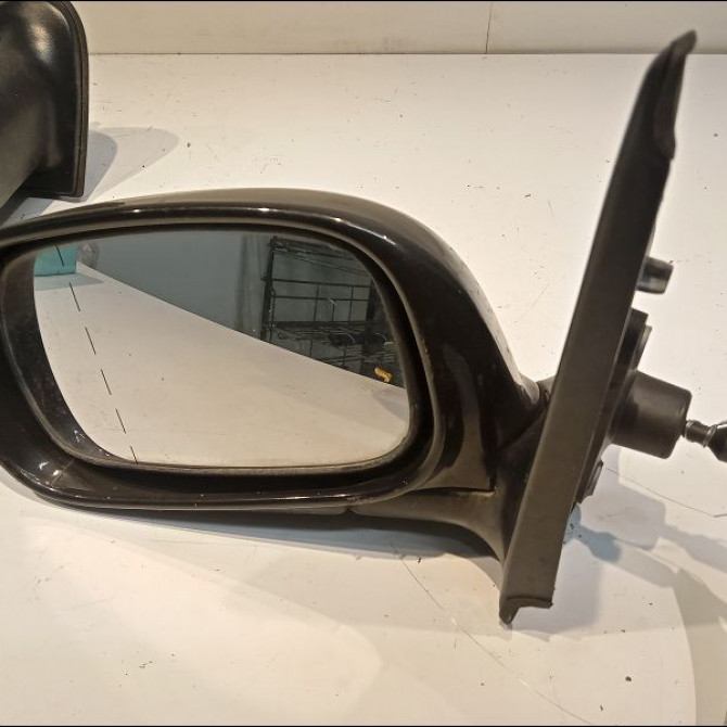 Retroviseur exterieur gauche occasion NISSAN MICRA II Phase 4 09-2000->03-2003 1.4i 963021F560 1