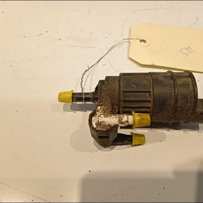 Pompe lave-glace avant occasion NISSAN MICRA II Phase 4 09-2000->03-2003 1.4i 28920BU000 2