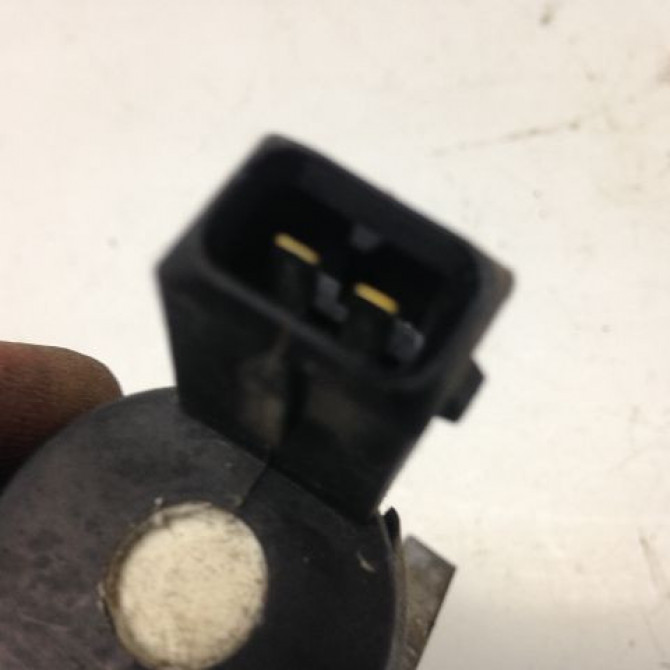 Actuateur de ralenti occasion FORD FIESTA IV Phase 1 09-1995->09-1999 1.3i 3