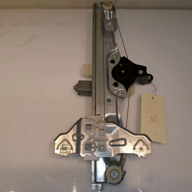 Mecanisme+moteur leve-glace arg occasion NISSAN QASHQAI II Phase 1 02-2014->... 82701HV00C 2