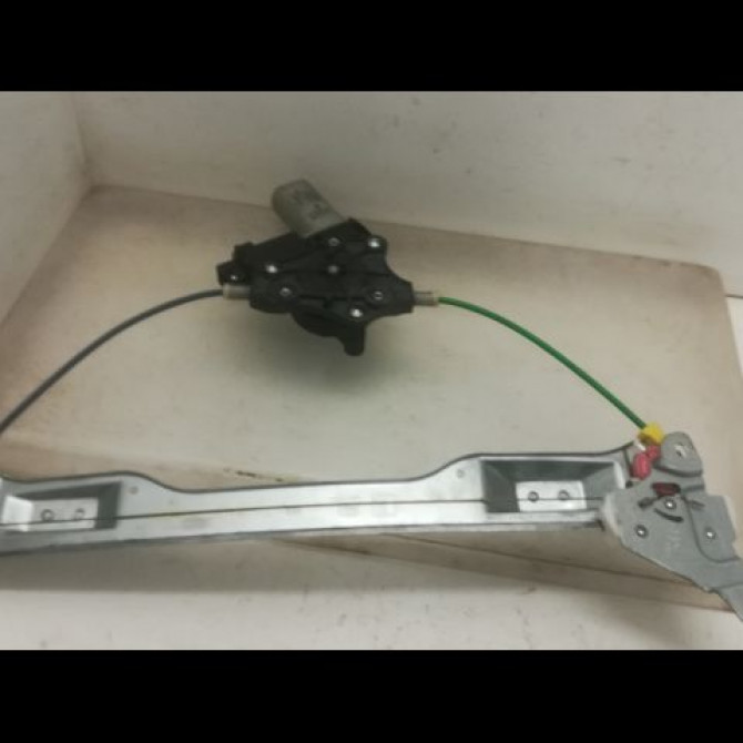 Mecanisme+moteur leve-glace avg occasion OPEL CORSA IV Phase 1 09-2006->12-2010 1.4 TWINPORT 90ch 39161986 2