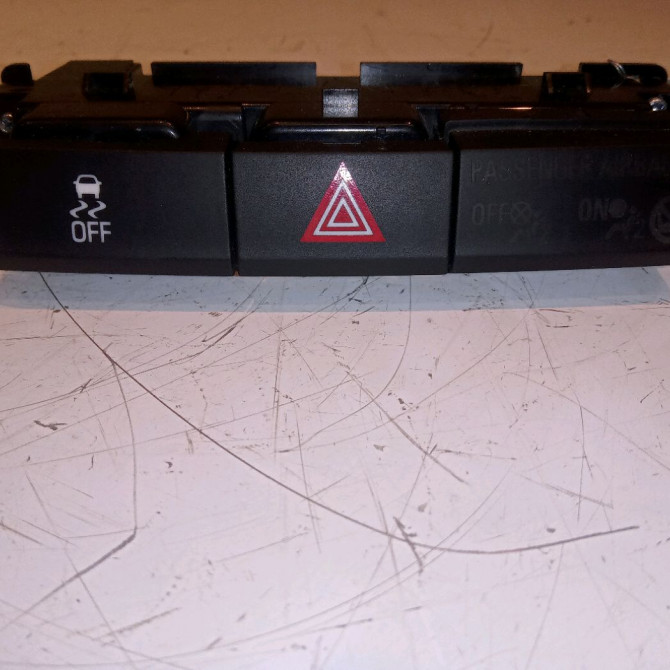 Bouton de warning occasion OPEL MOKKA Phase 1 10-2012->... 1.6 CDTI 136ch 95016183 1