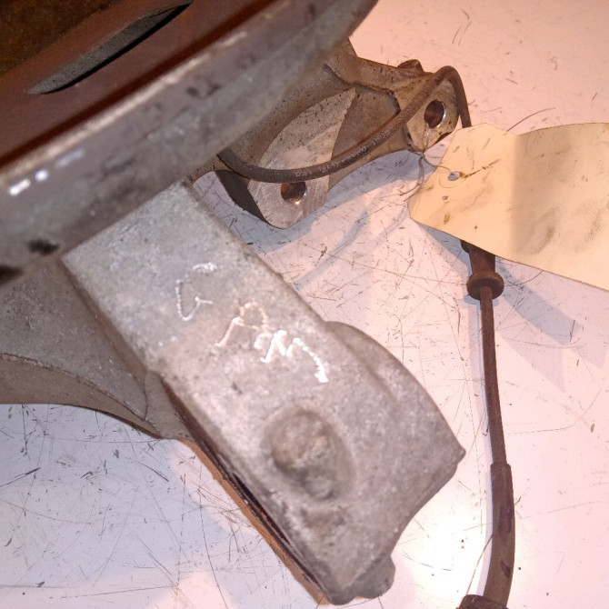 Moyeu avg occasion OPEL ASTRA IV 13583478 3