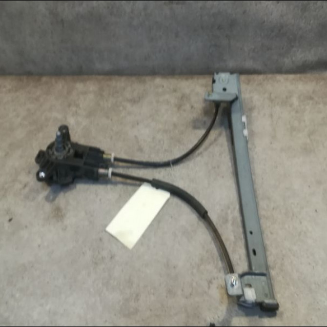 Mecanisme leve-glace arrière gauche occasion PEUGEOT 106 Phase 1 09-1991->04-1996 1.0i 922361 1