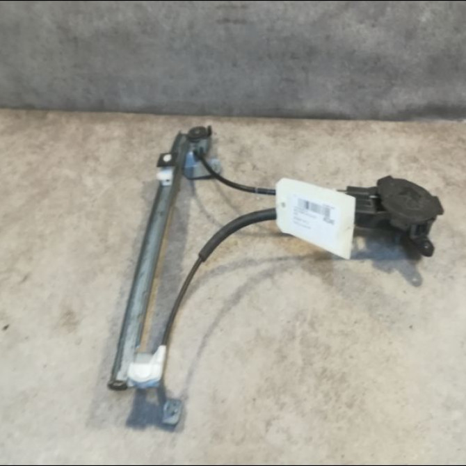 Mecanisme leve-glace arrière gauche occasion PEUGEOT 106 Phase 1 09-1991->04-1996 1.0i 922361 2