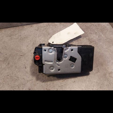 Serrure porte ard occasion OPEL VECTRA III Phase 1 06-2002->10-2005 2.2 DTI 16v 125ch 13210761