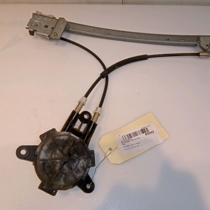 Mecanisme leve-glace arrière gauche occasion PEUGEOT 106 Phase 2 04-1996->09-2003 1.1i 60ch 922361 2