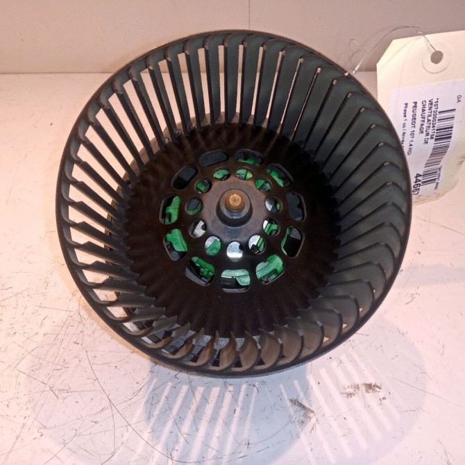 Ventilateur de chauffage occasion PEUGEOT 107 Phase 1 06-2005->12-2008 1.4 HDI 1608174880 1