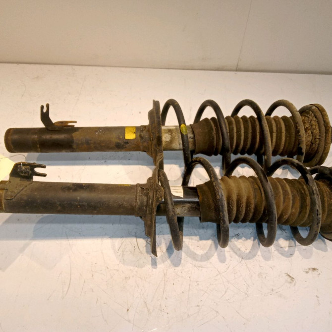 Amortisseur avant droit occasion PEUGEOT 107 Phase 1 06-2005->12-2008 1.4 HDI 5202RZ 1