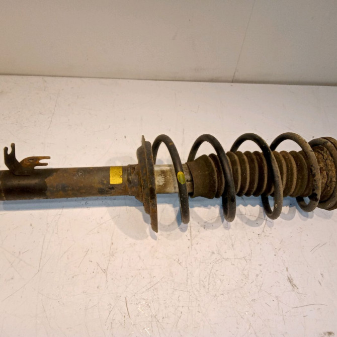 Amortisseur avant droit occasion PEUGEOT 107 Phase 1 06-2005->12-2008 1.4 HDI 5202RZ 2