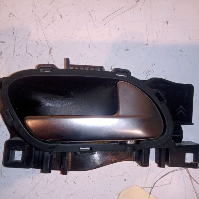 Poignee int porte ard occasion PEUGEOT 208 Phase 2 04-2015->... 1.6 BLUE HDI 100ch 96555516VV 1