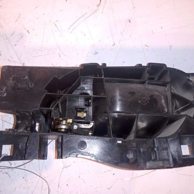 Poignee int porte ard occasion PEUGEOT 208 Phase 2 04-2015->... 1.6 BLUE HDI 100ch 96555516VV 2