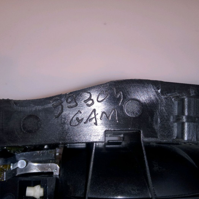 Poignee int porte avg occasion PEUGEOT 2008 Phase 1 01-2013->... 1.2i PURETECH 110ch 96555518VV 3