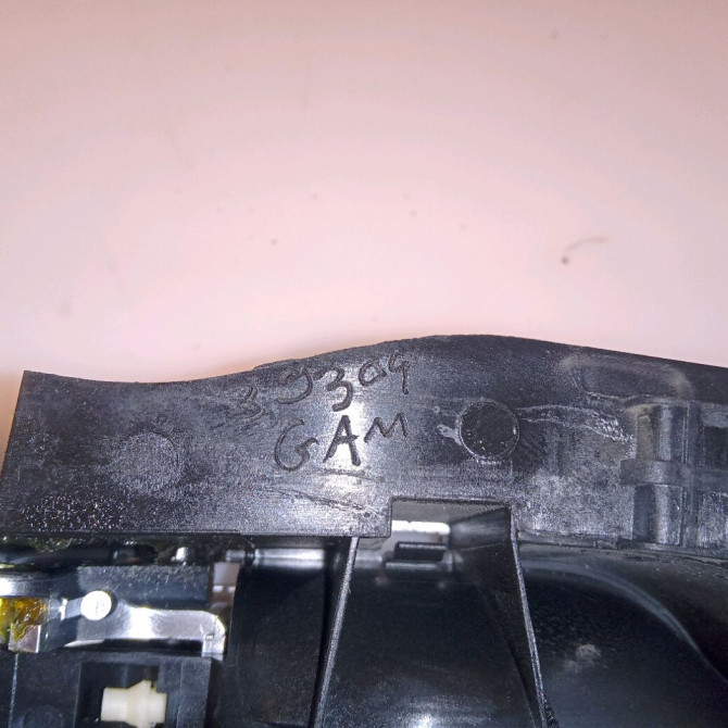 Poignee int porte arg occasion PEUGEOT 2008 Phase 1 01-2013->... 1.2i PURETECH 110ch 96555518VV 3