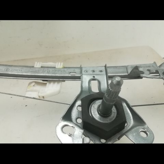 Mecanisme leve-glace arrière droit occasion PEUGEOT 206 + Phase 1 03-2009->05-2013 1.4i 75ch 922452 2