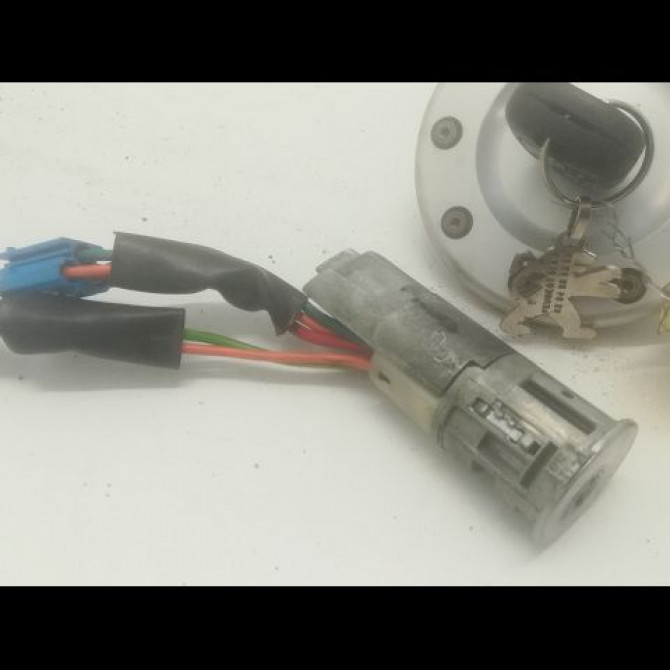 Kit serrures + antivol occasion PEUGEOT 206 + Phase 1 03-2009->05-2013 1.1i 60ch 4162NR 4