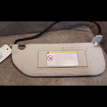 Pare-soleil droit occasion CITROEN C4 I Phase 1 11-2004->07-2008 1.6 HDi 110ch 8143JG
