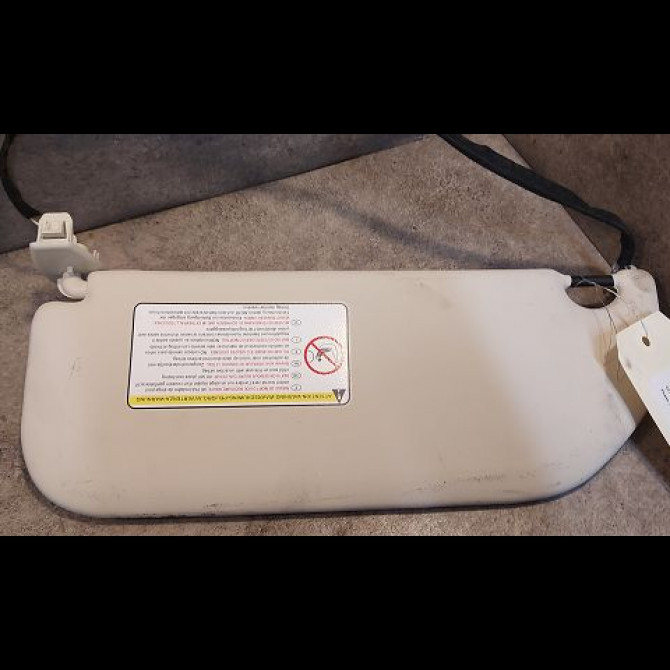 Pare-soleil droit occasion CITROEN C4 I Phase 1 11-2004->07-2008 1.6 HDi 110ch 8143JG 2