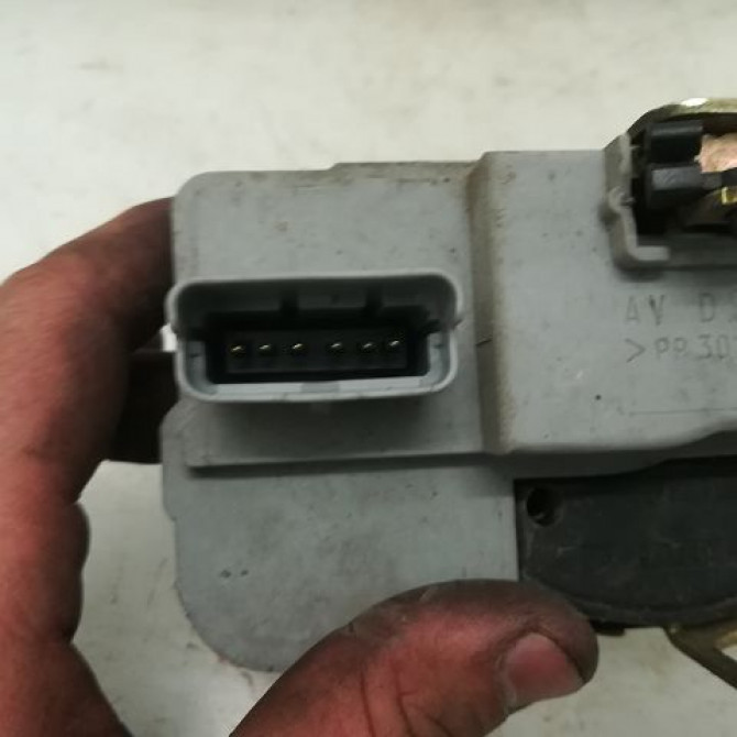 Serrure porte avd occasion PEUGEOT 206 Phase 1 09-1998->03-2009 1.6 HDI 16v 9136J1 3