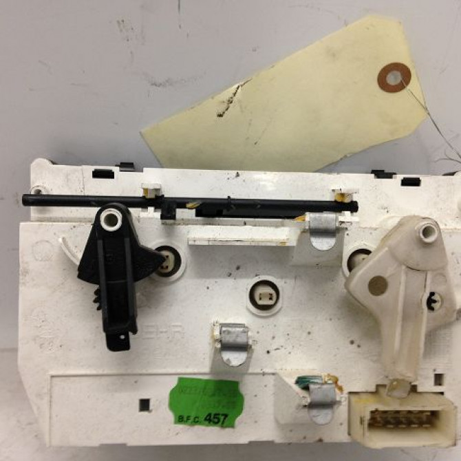 Commande de chauffage occasion PEUGEOT 206 + Phase 1 03-2009->05-2013 1.1i 8v 60ch 6451VH 2