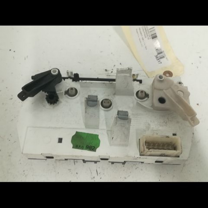 Commande de chauffage occasion PEUGEOT 206 + Phase 1 03-2009->05-2013 1.4i 75ch 6451VH 2