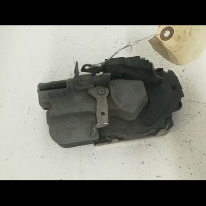 Serrure porte ard occasion PEUGEOT 206 + Phase 1 03-2009->05-2013 1.4 HDI 70ch 9138J0 2