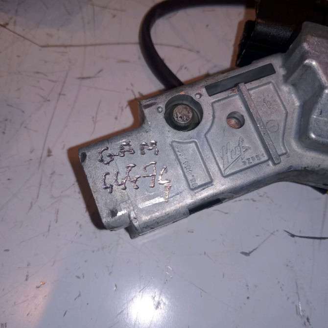 Antivol de direction occasion PEUGEOT 208 208 Phase 1 2012-03-01->2015-09-30 1.2 VTI 82ch 3