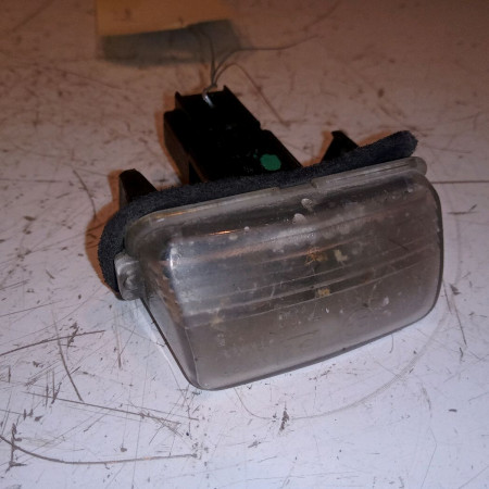 Eclaireur plaque de police d occasion PEUGEOT 207 Phase 1 04-2006->06-2013 1.4 HDI 70ch