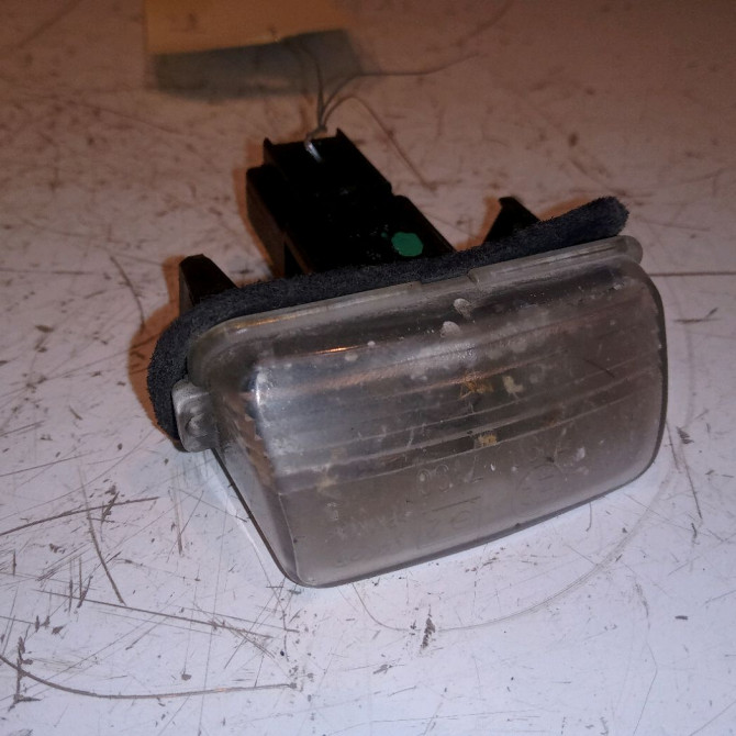 Eclaireur plaque de police d occasion PEUGEOT 207 Phase 1 04-2006->06-2013 1.4 HDI 70ch 1