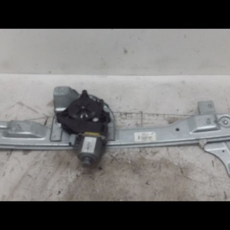 Mecanisme + moteur lève-glace avant droit occasion PEUGEOT 208 208 Phase 1 2012-03-01->2015-09-30 1.4 HDI 68ch 9673154380
