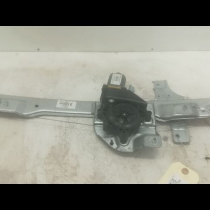 Mecanisme + moteur lève-glace avant droit occasion PEUGEOT 208 208 Phase 1 2012-03-01->2015-09-30 1.6 E-HDI 92ch 9673154380 1