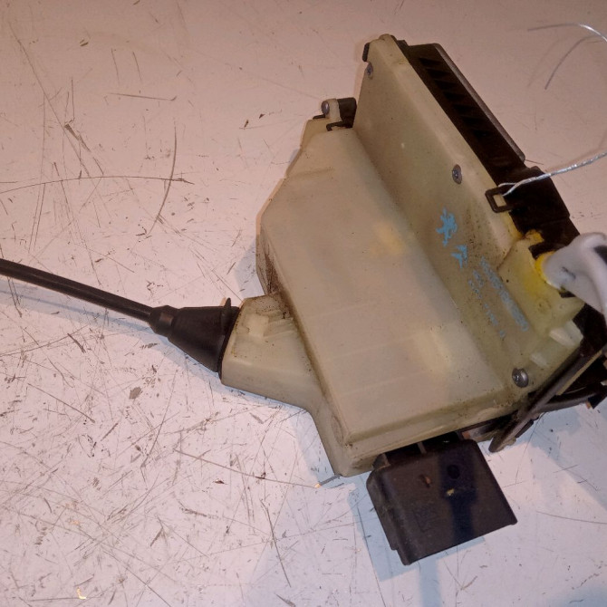 Serrure porte arg occasion PEUGEOT 208 208 Phase 1 2012-03-01->2015-09-30 1.2 VTI 82ch 3