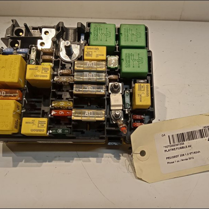 Platine fusible av occasion PEUGEOT 208 208 Phase 1 2012-03-01->2015-09-30 1.2 VTI 82ch 1