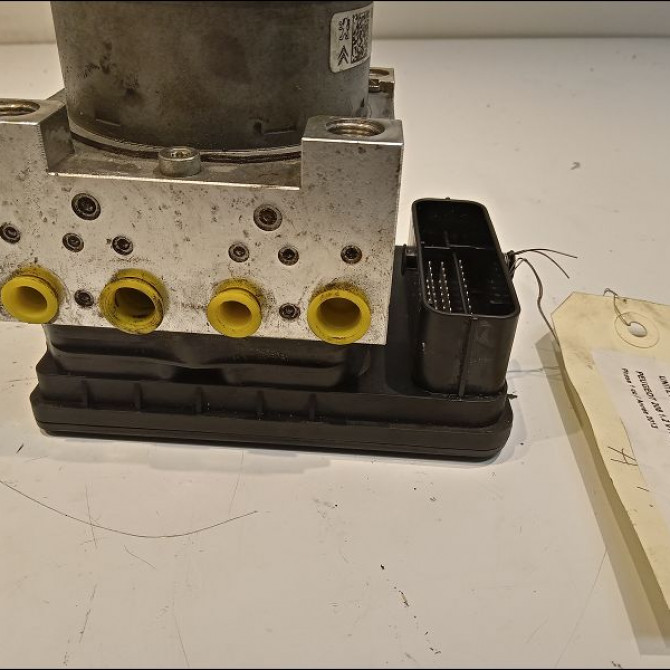 Unité hydraulique ABS occasion PEUGEOT 208 208 Phase 1 2012-03-01->2015-09-30 1.2 VTI 82ch 1610134480 2