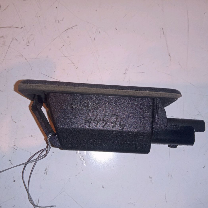 Eclaireur plaque de police d occasion PEUGEOT 208 208 Phase 1 2012-03-01->2015-09-30 1.2 VTI 82ch 3