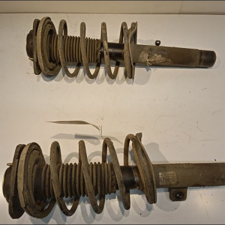 Amortisseur avant droit occasion PEUGEOT 206 Phase 2 02-2003->02-2009 1.4i 88ch 5202NA