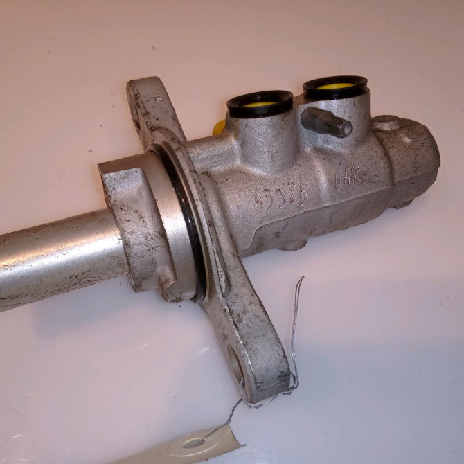 Maitre cylindre occasion PEUGEOT 208 208 Phase 1 2012-03-01->2015-09-30 1.2 VTI 82ch 1