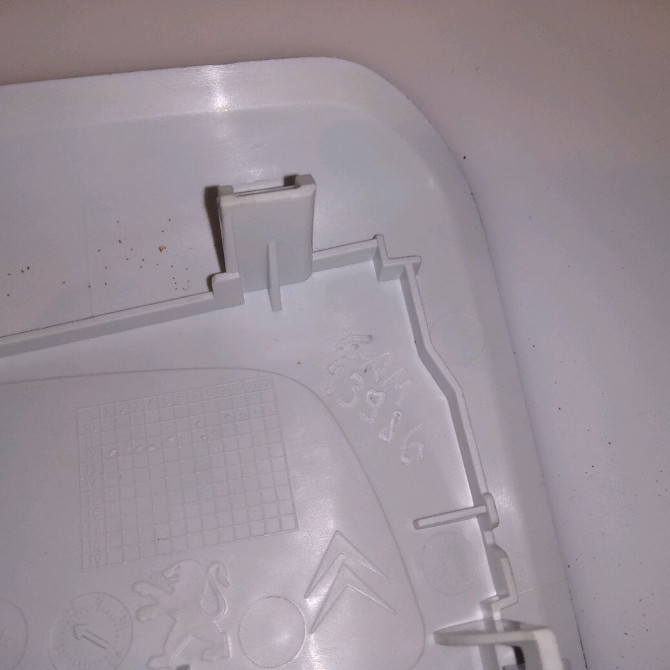 Plafonnier occasion PEUGEOT 208 208 Phase 1 2012-03-01->2015-09-30 1.2 VTI 82ch 3