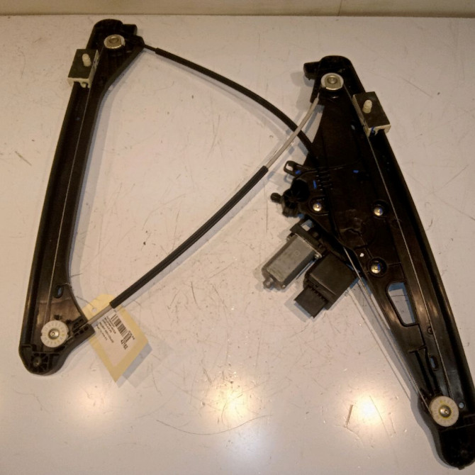 Mecanisme + moteur lève-glace avant droit occasion PEUGEOT 3008 II Phase 1 04-1995->04-1999 1.5 BlueHDI 130ch 9830389280 1