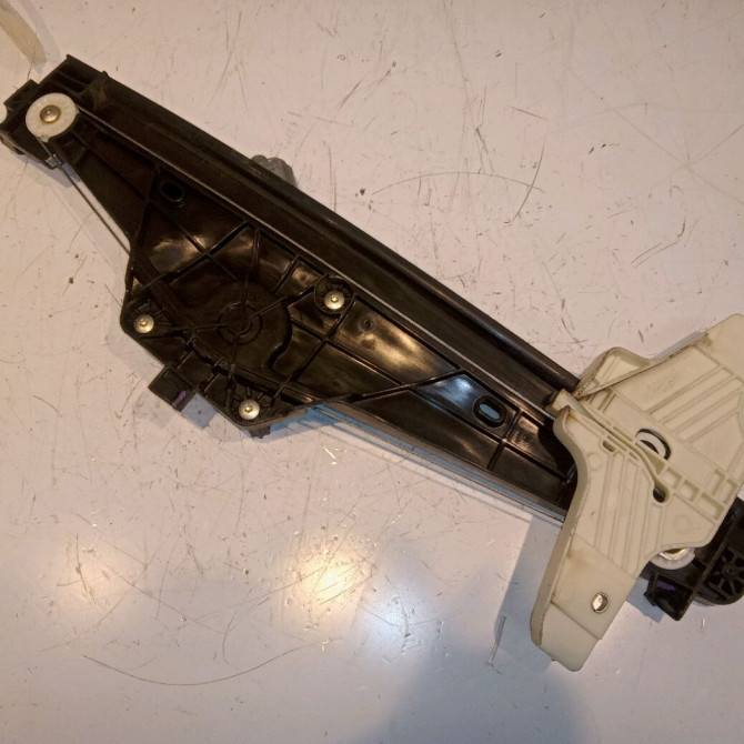 Mecanisme+moteur leve-glace ard occasion PEUGEOT 3008 II Phase 1 04-1995->04-1999 1.5 BlueHDI 130ch 9830388880 1