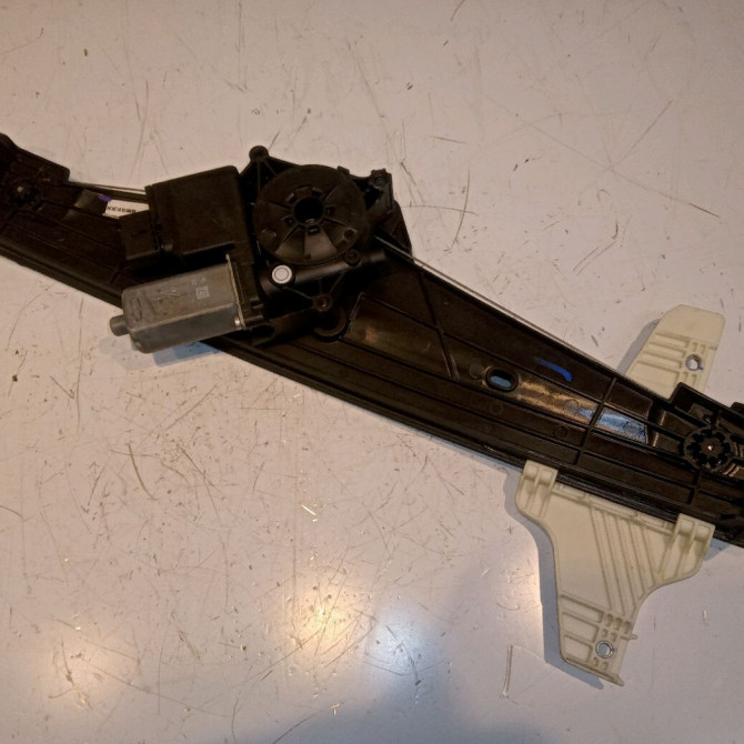 Mecanisme+moteur leve-glace ard occasion PEUGEOT 3008 II Phase 1 04-1995->04-1999 1.5 BlueHDI 130ch 9830388880 2