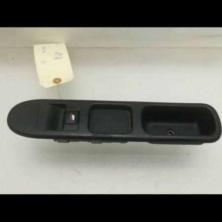 Commande lève-glace porte avant droite occasion PEUGEOT 307 Phase 1 04-2001->06-2005 2.0 HDI 90ch 6554E7